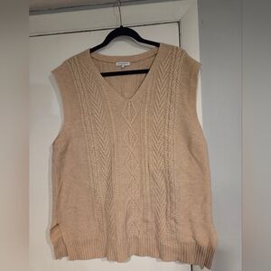 Crescent V-Neck Cable Knit Sweater Vest - Tan